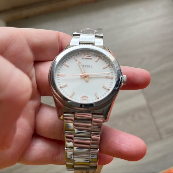 NIB - Fossil Perfect Boyfriend Watch - Picture 11 of 11